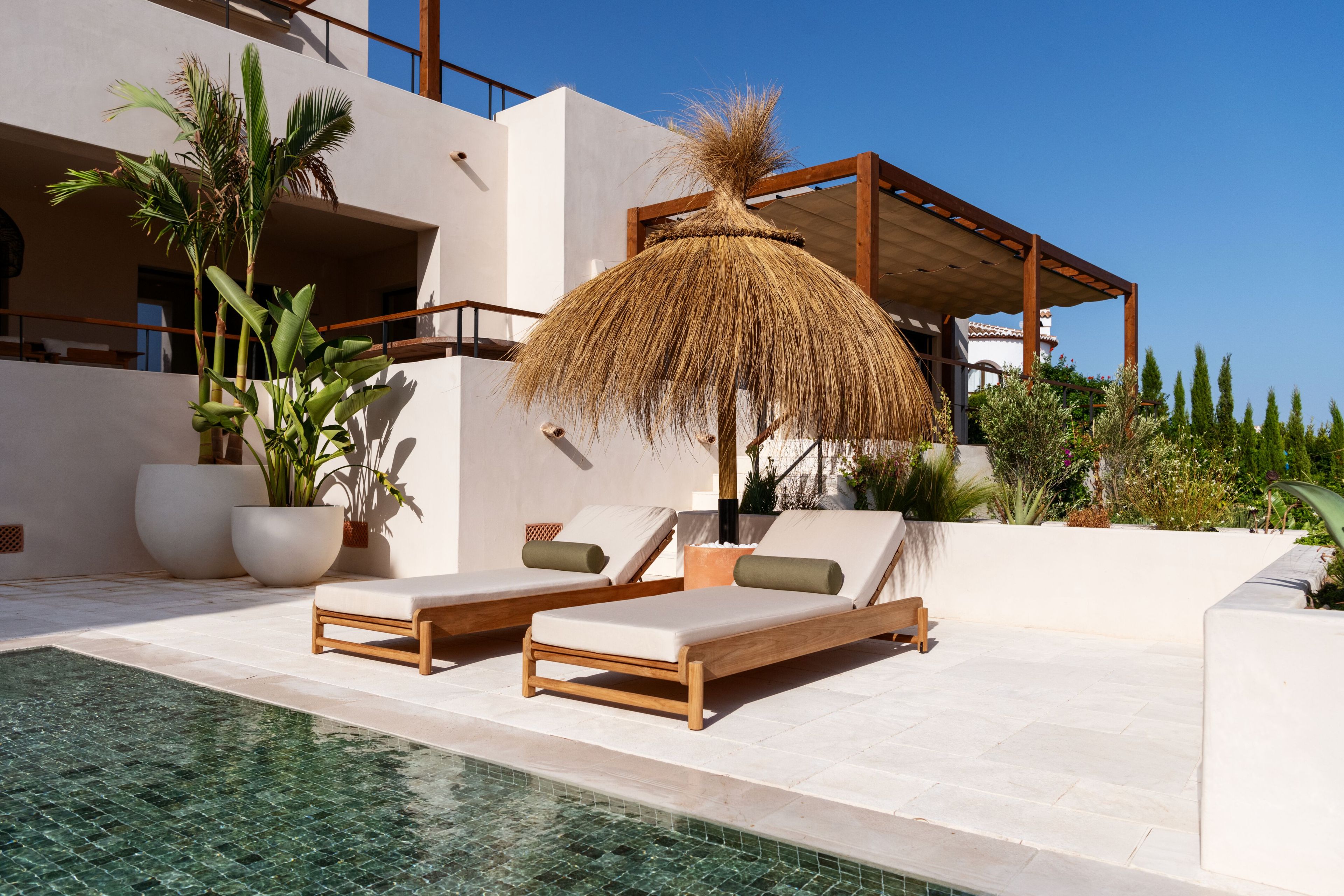 Садовая кровать из тикового дерева с подушками Sunbrella FJAKA Pomalo ARCH-00055129 - Вид №16