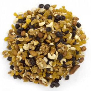 Смесь орехов и изюмов