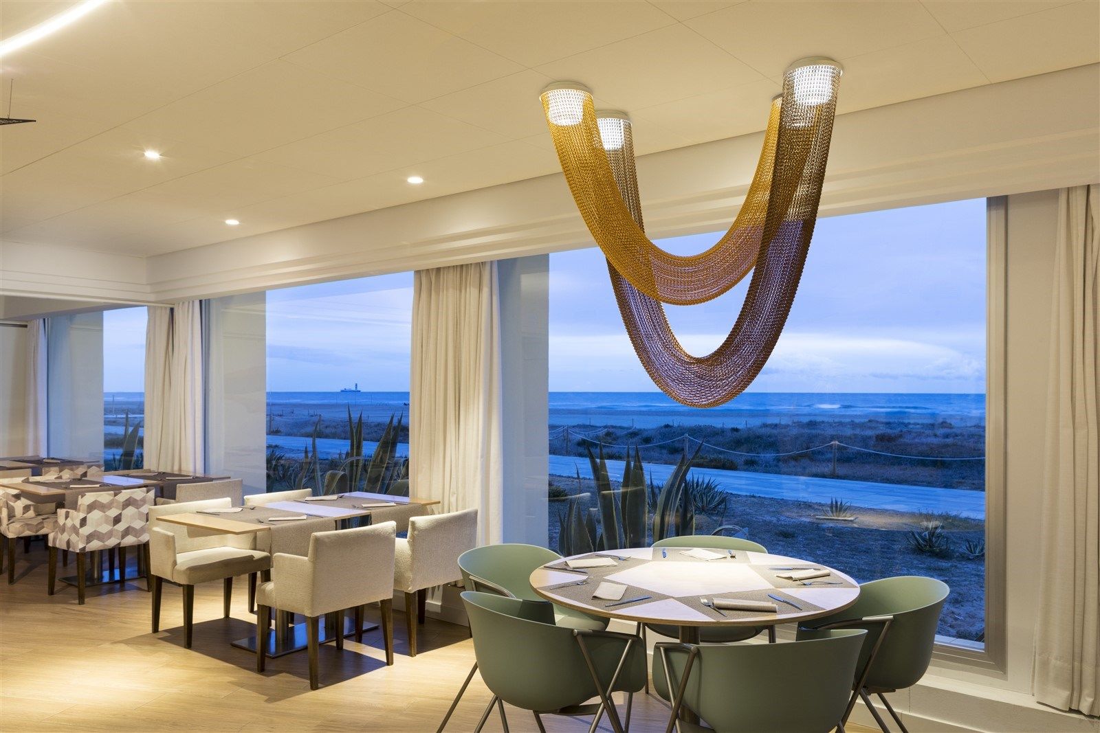 Алюминиевый потолочный светильник Kriskadecor ARCH-00020403 - Вид №4