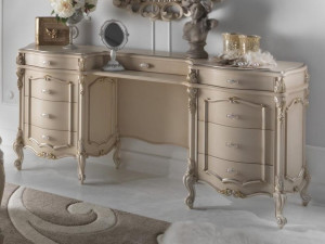 Шкаф для туалетных принадлежностей из массива дерева