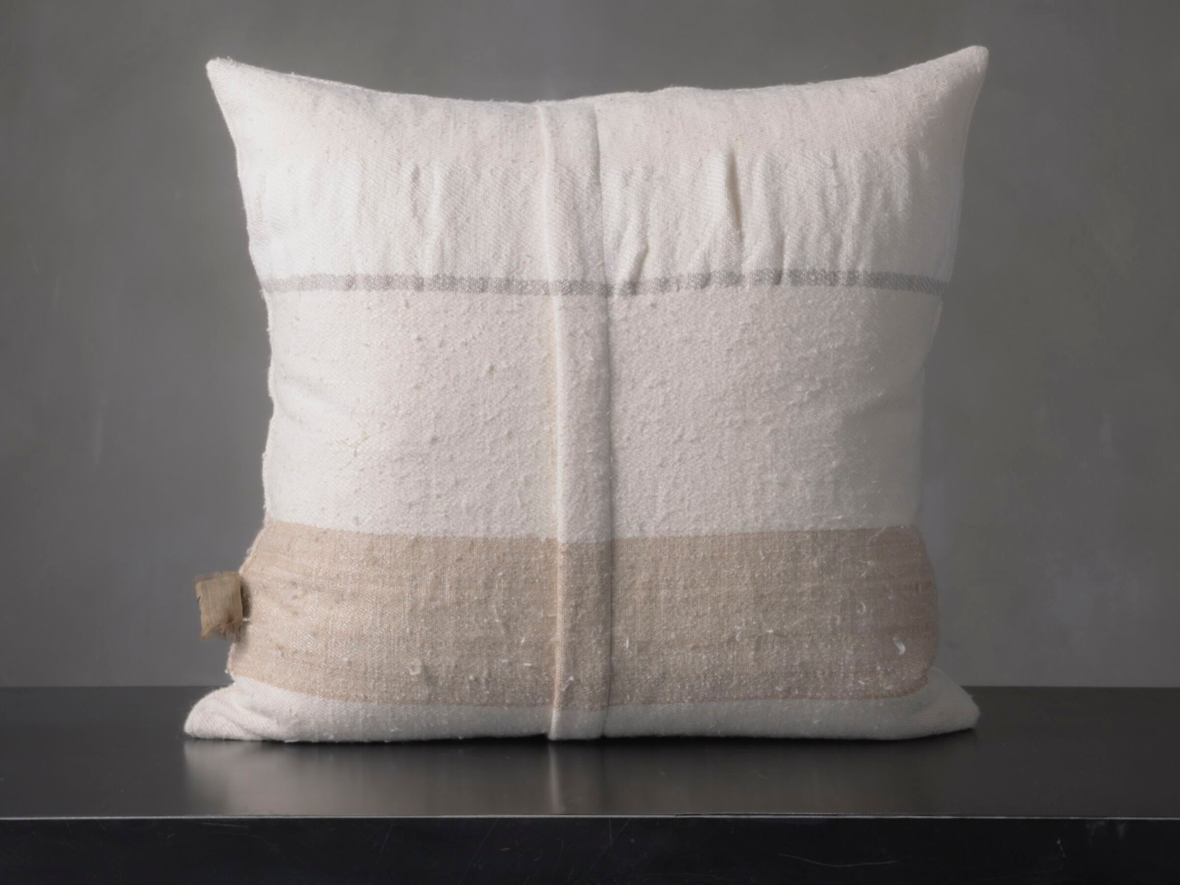 Квадратная подушка из шелка и льна The House of Lyria CHLORE ARCH-00124324 - Вид №1