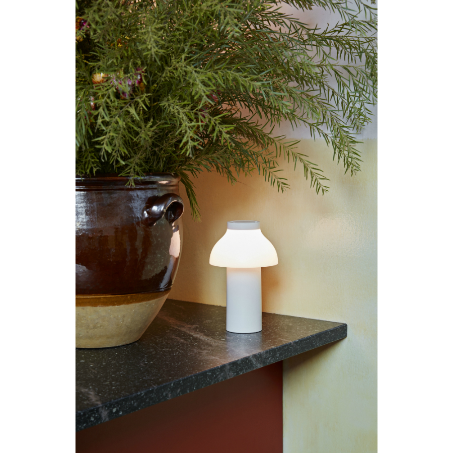 Лампа настольная PC Portable, белая Hay 4104313009000 - Вид №4