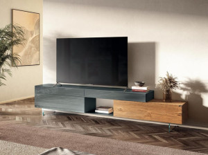 Деревянный шкаф для телевизора