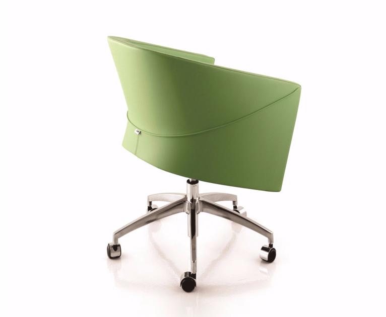 Luxy Кресло поворотное на 5 спиц с колесами Arrow 630 - Вид №1