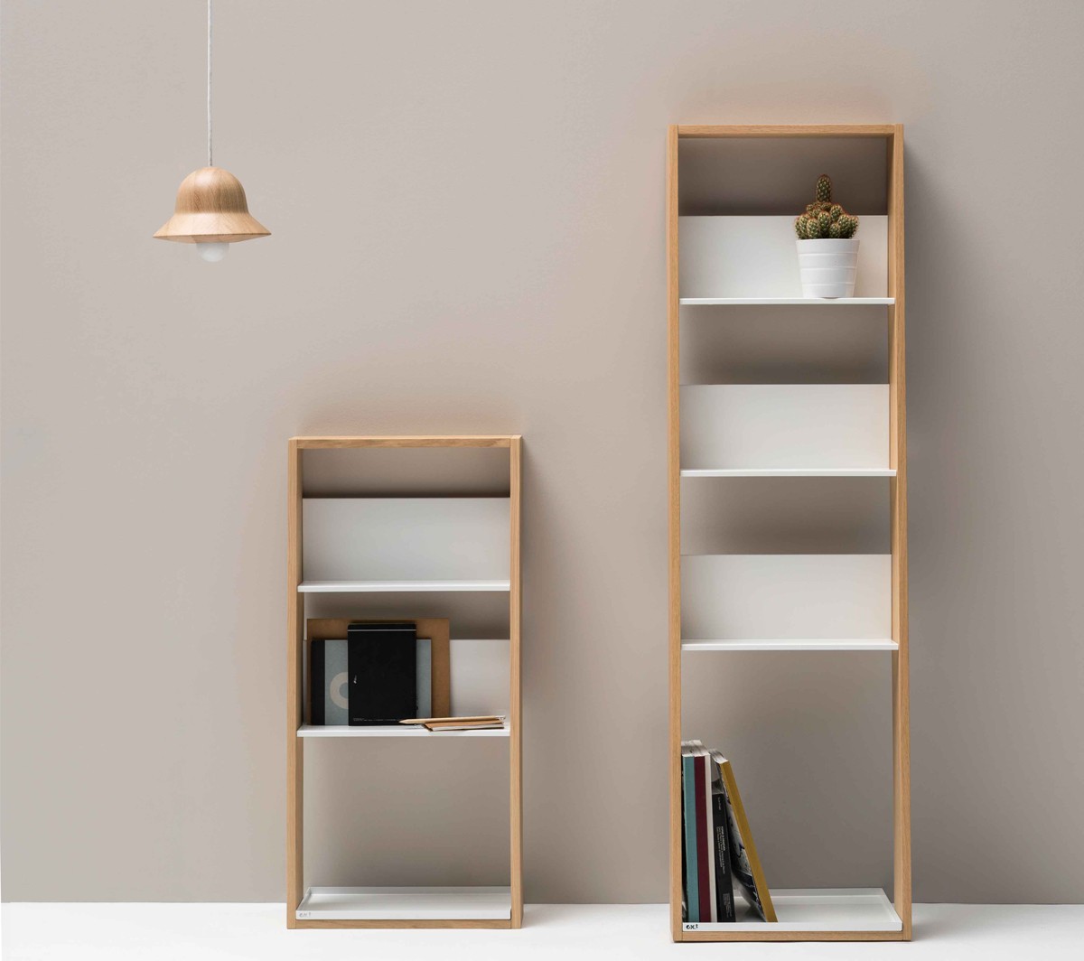 Ex.T Storage Lean Tall Стеллаж из дуба и алюминия EXLEANTALLROV  - Вид №5