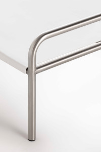 Прямоугольный низкий журнальный столик