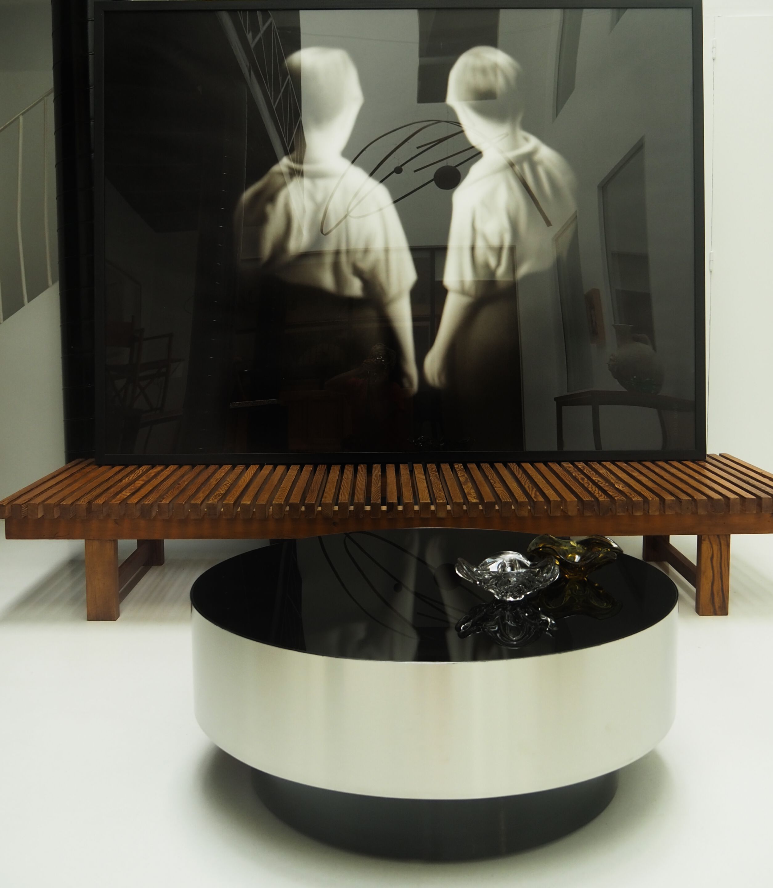 Набор журнальных столиков из ламинированного стекла и металла с цоколем Jover+Valls Antique Boutique-Luna ARCH-00012576 - Вид №2