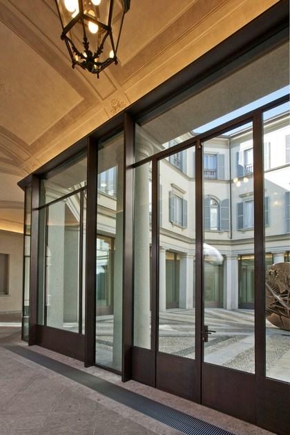 Capoferri Serramenti Распашная дверь с термическим разделением из металла sun-id-1469985 - Вид №8