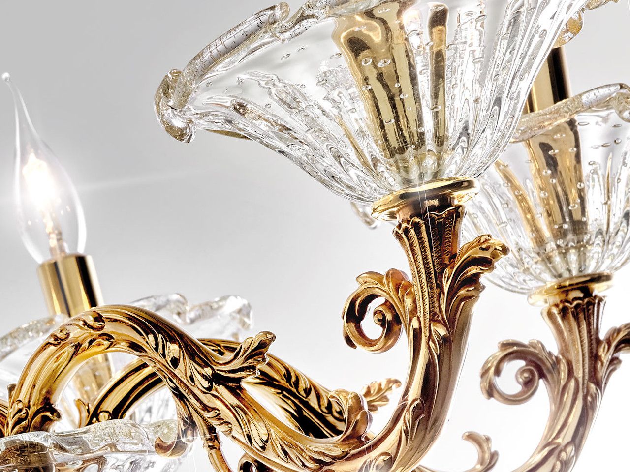 Золотая люстра с градиентным оттенком и остеклением Possoni Illuminazione ARCH-00013225 - Вид №1