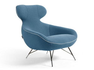 Тканевое кресло с подголовником