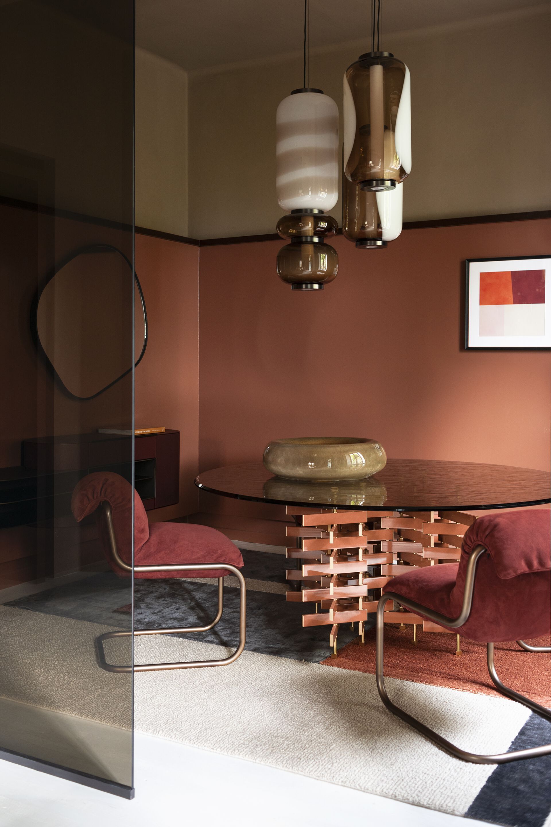 Круглый стол с витражным верхом и лакированной основой Baxter LOOM ARCH-00107612 - Вид №1