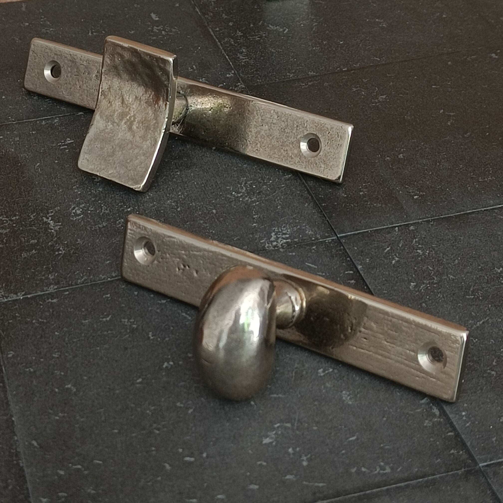 Бронзовая настенная вешалка GIARA ART DESIGN-BRONZE APPENDIABITI ARCH-00037413 - Вид №1