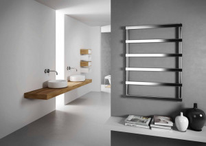 3551680400005 Cordivari Alessandra, полотенцесушитель водяной 1300/530, цвет полированная сталь