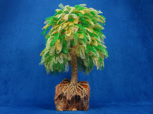 Скульптура из алюминия и оливкового дерева