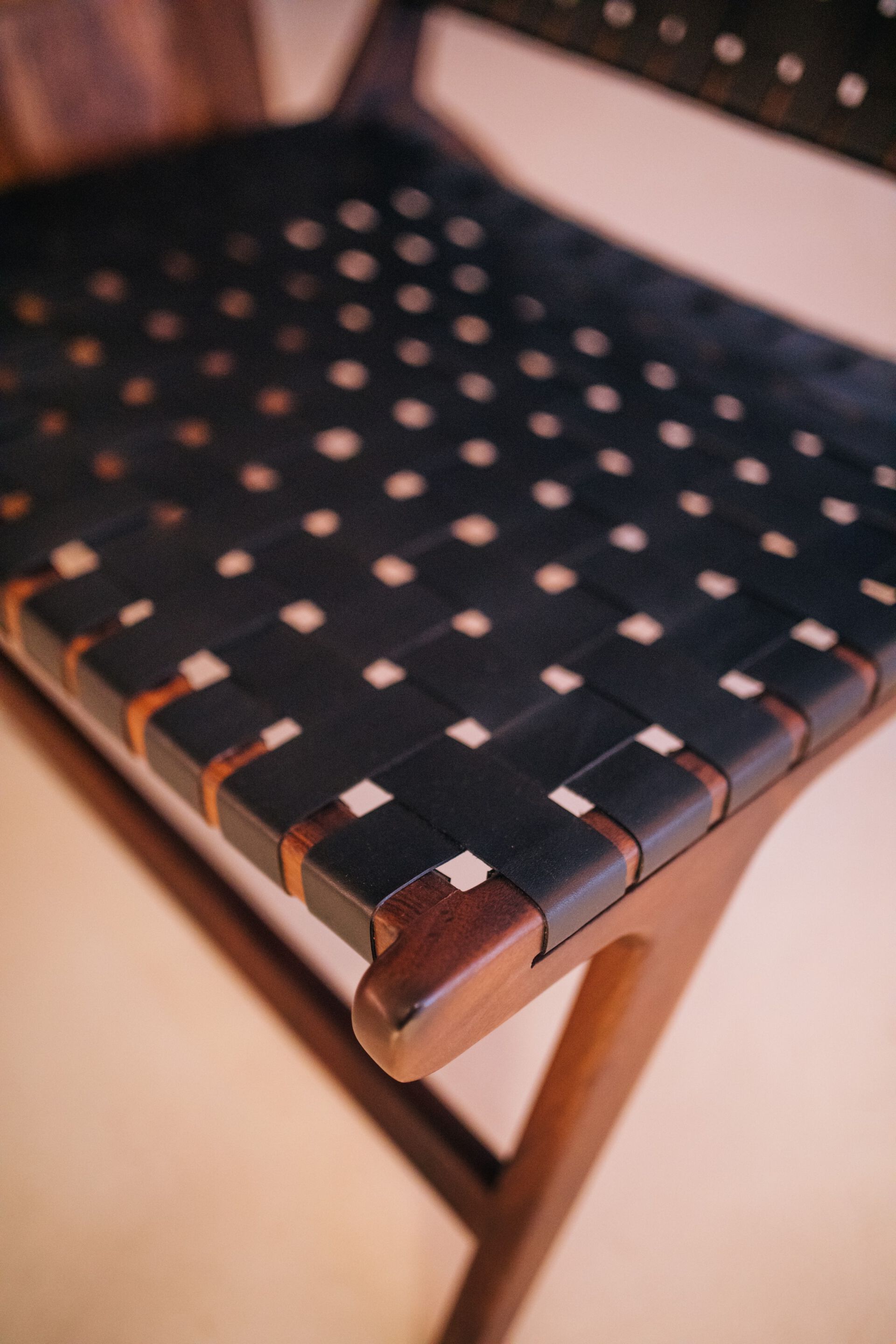 Кресло из кожи буйвола POMAX Aosta ARCH-00059570 - Вид №8