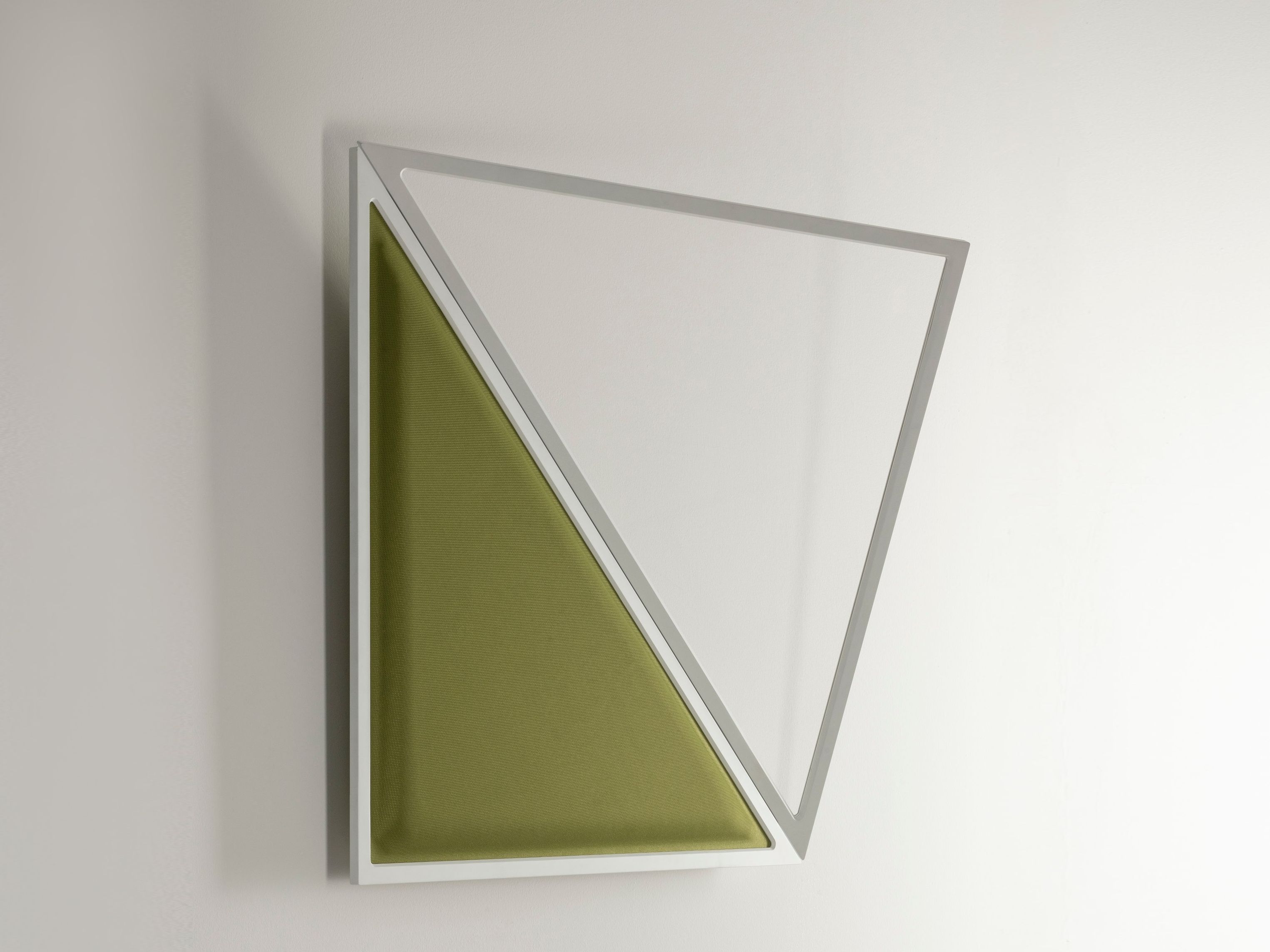 Регулируемый настенный светильник из переработанного ПЭТ Artemide Flexia ARCH-00009865