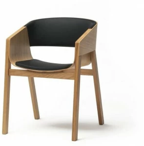 TON Стул из массива дерева с подлокотниками Merano 324400