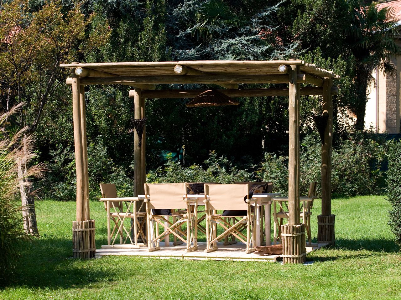 Gazebo quadrato in Eucalyptus grandis AFRICA STYLE Любители эвкалипта ARCH-00080605