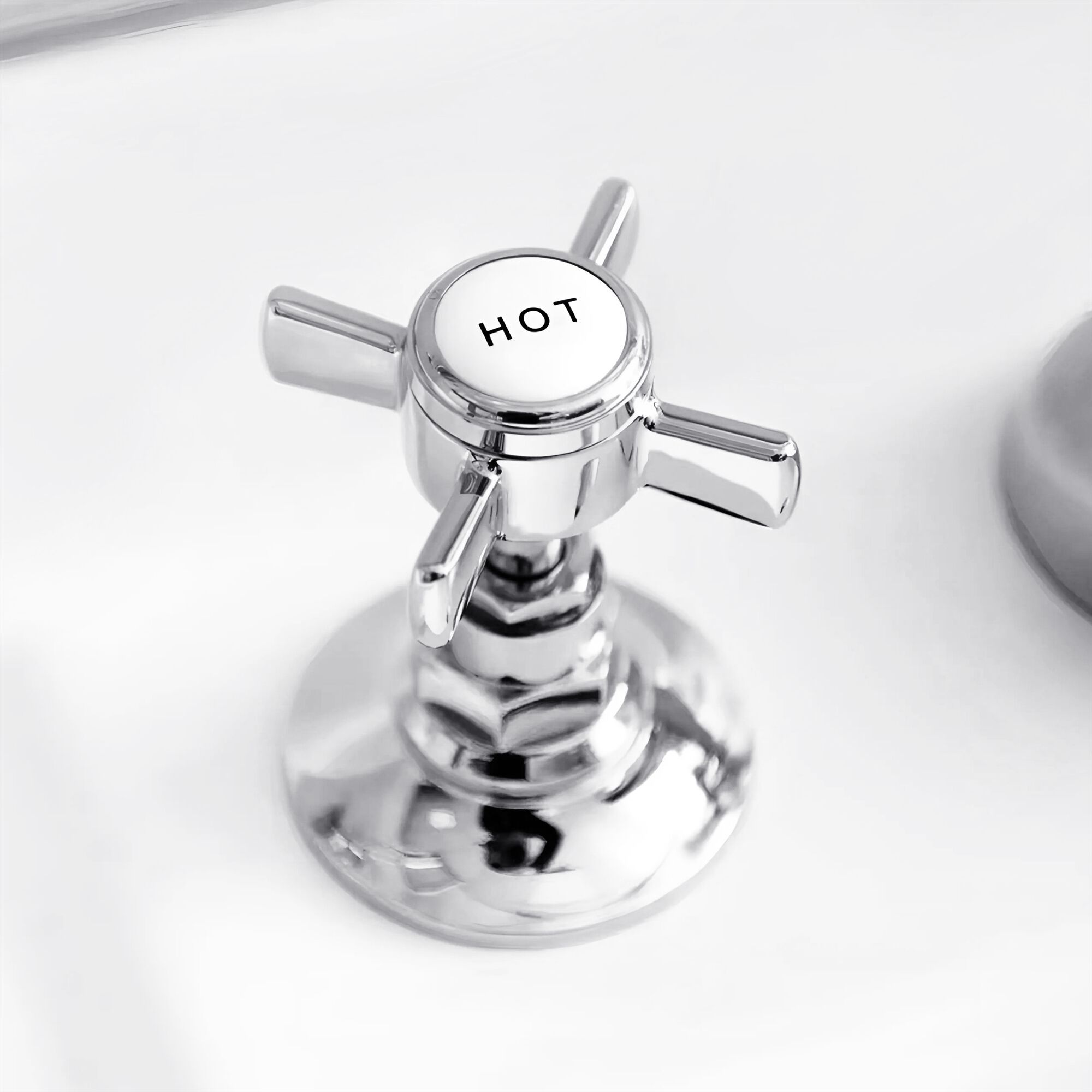 Смеситель для раковины с 3 отверстиями для пола с отдельными розетками Fontana Showers LACQ ARCH-00083608 - Вид №1