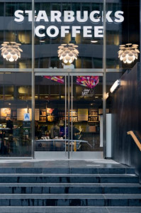 086337 Люстра 68 белая Marset Discoco