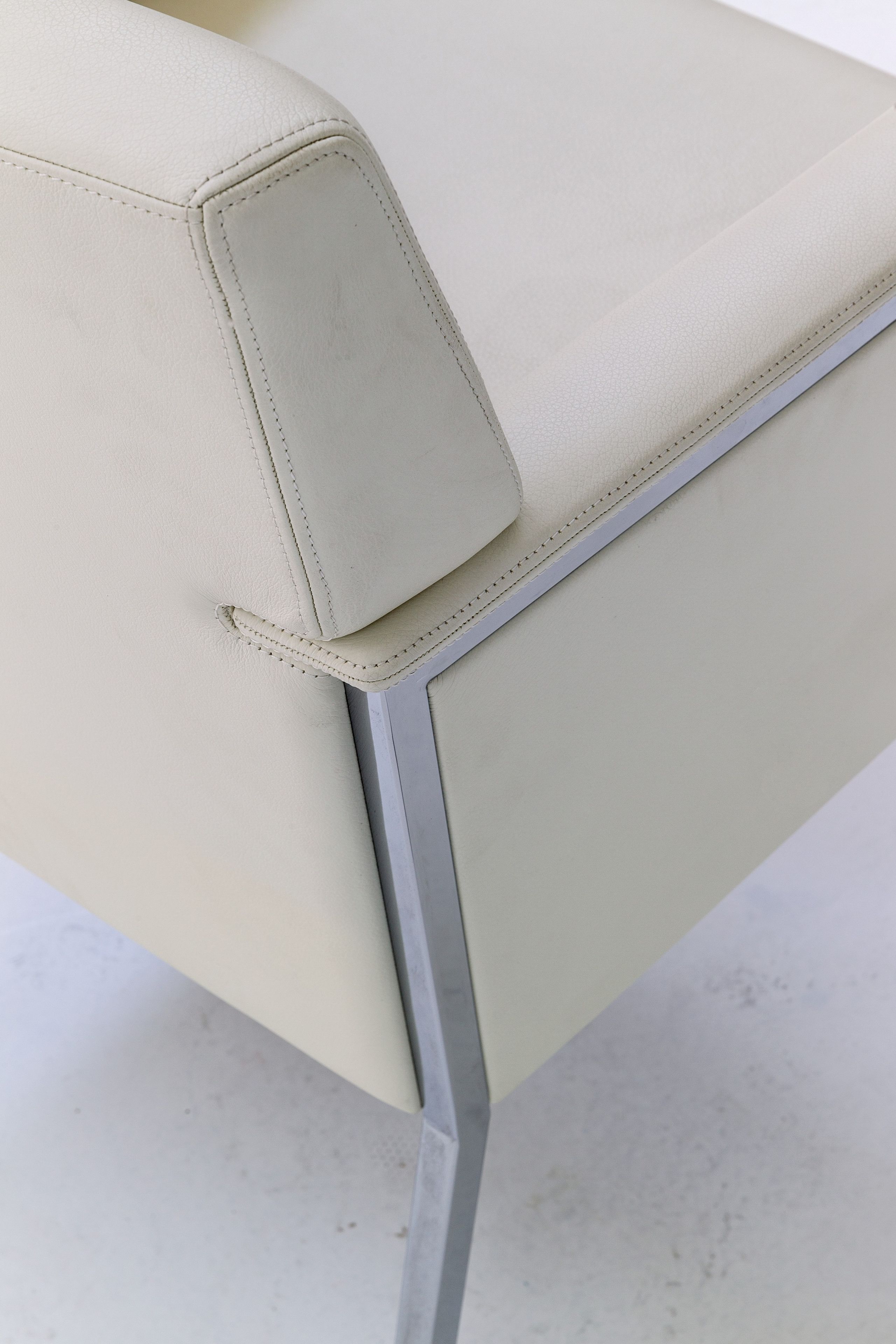 Кожаное кресло с подлокотниками MOROSO ARCH-00120111 - Вид №6