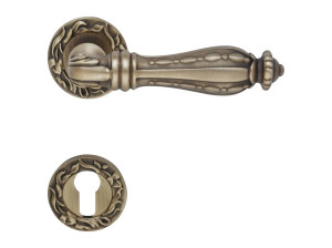 Латунная ручка с насадкой