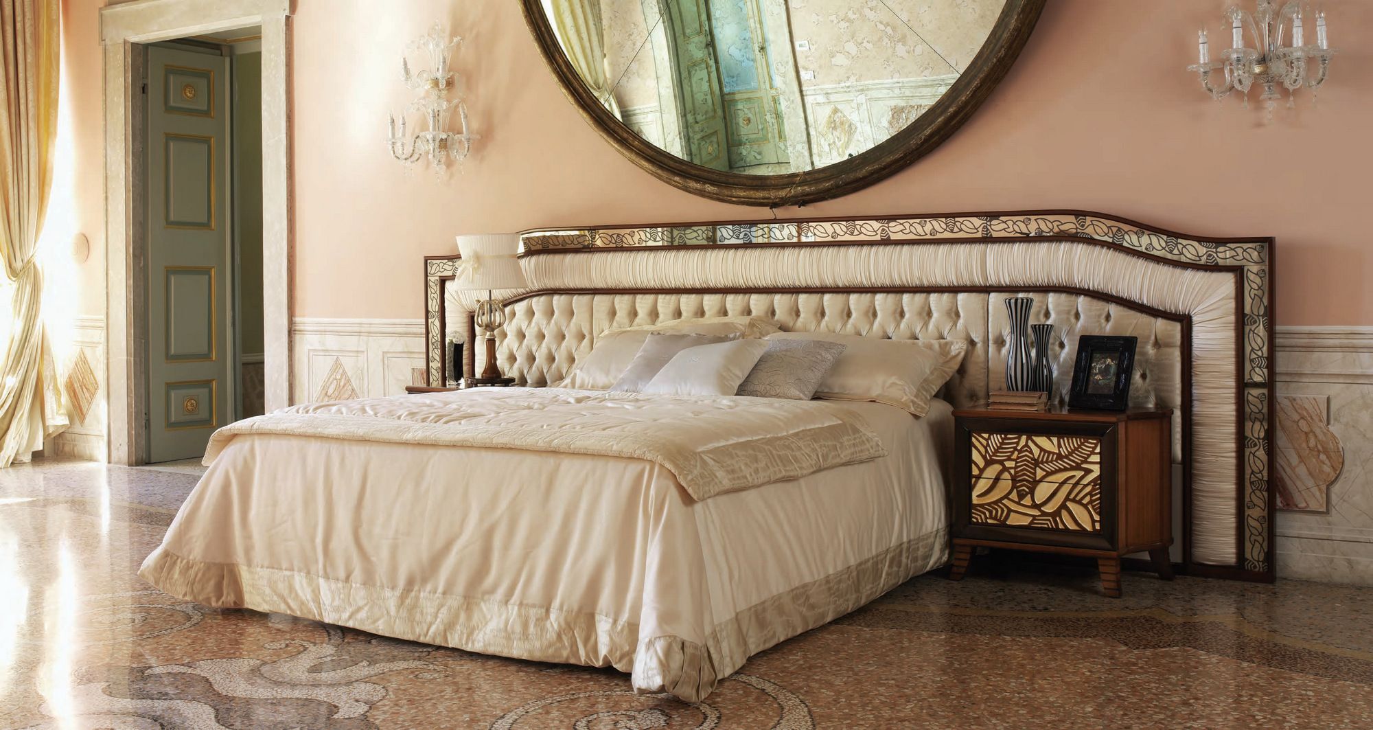 Двуспальная кровать из ткани с капитонным изголовьем Cantiero GRAND ÉTOILE ARCH-00128224 - Вид №2