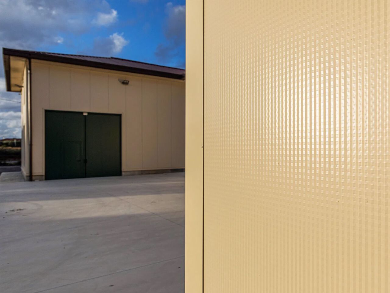 Панель с алмазным металлическим профилем ISOPAN DIAMOND ARCH-00121530 - Вид №4