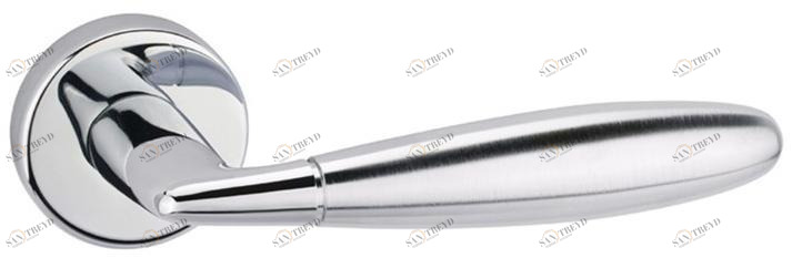 Reguitti Ручка из латуни на розетке Sasha A173mr41635