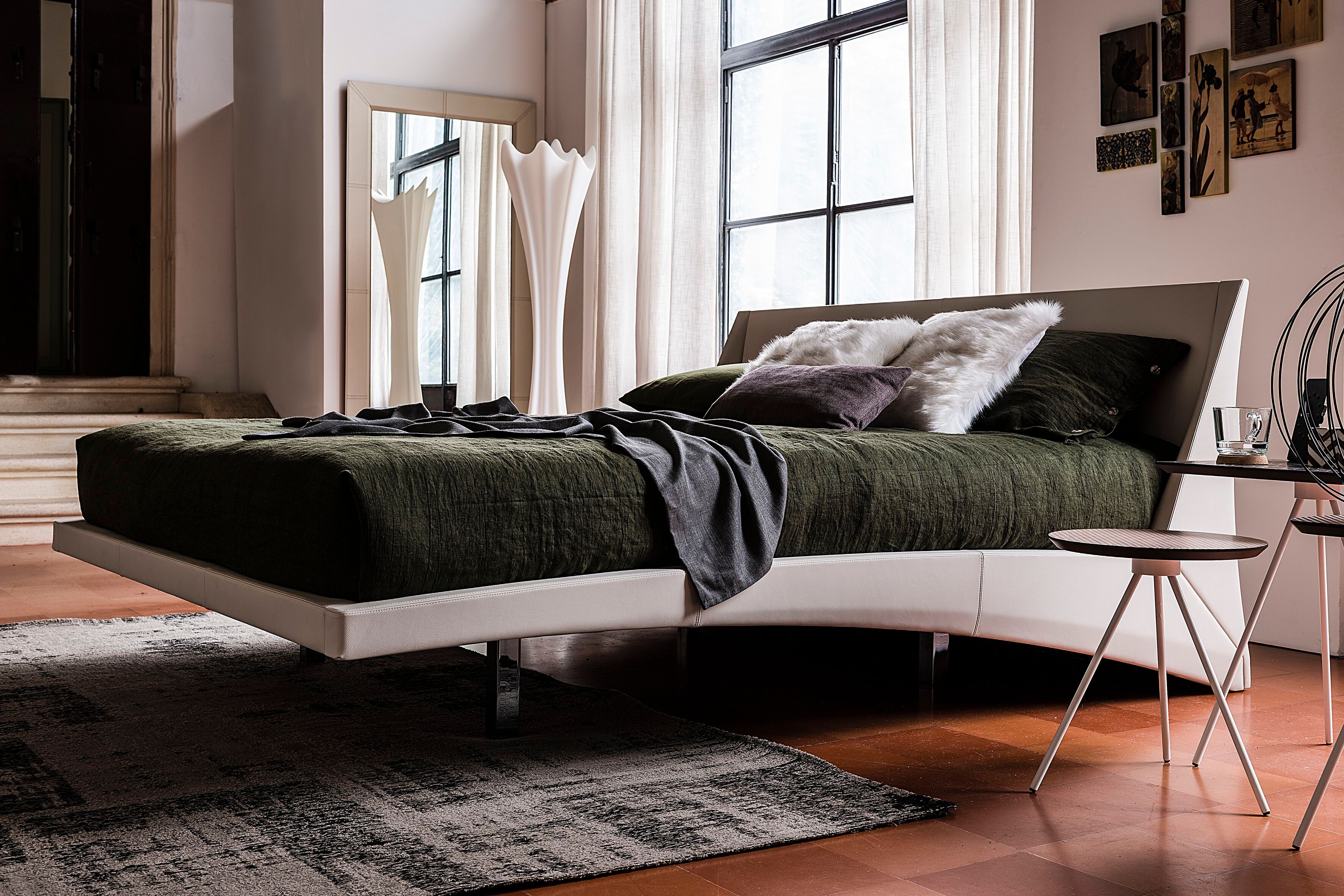 Кожаная двуспальная кровать Cattelan italia DYLAN ARCH-00148390 - Вид №2