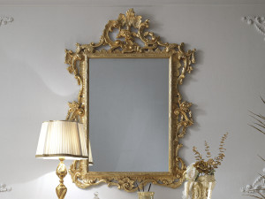 Прямоугольное зеркало с рамой стены