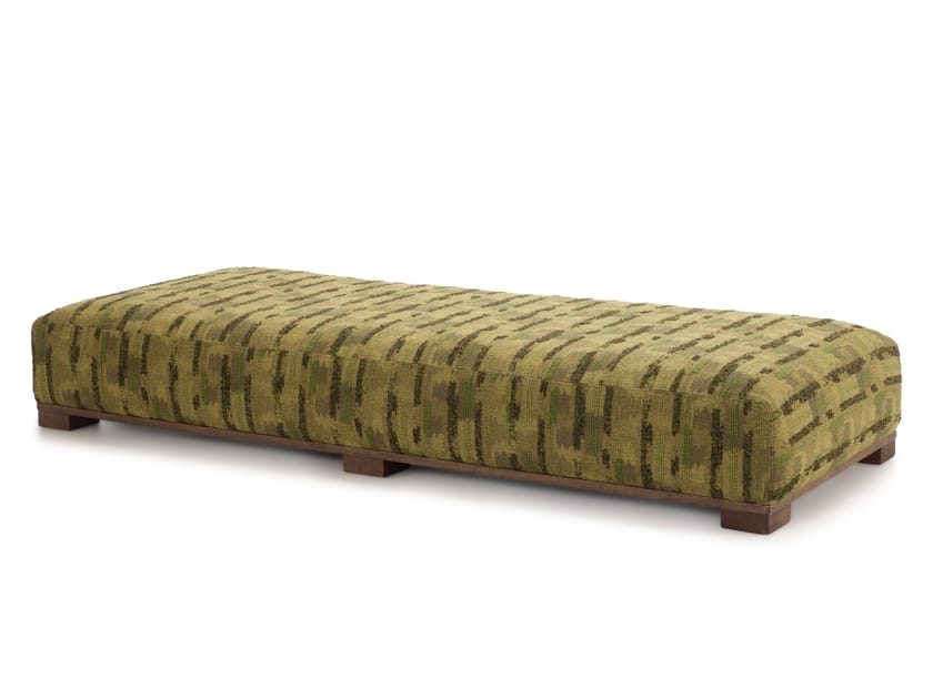 Прямоугольный пуф из ткани Collett & Victor Magnus ARCH-00074969