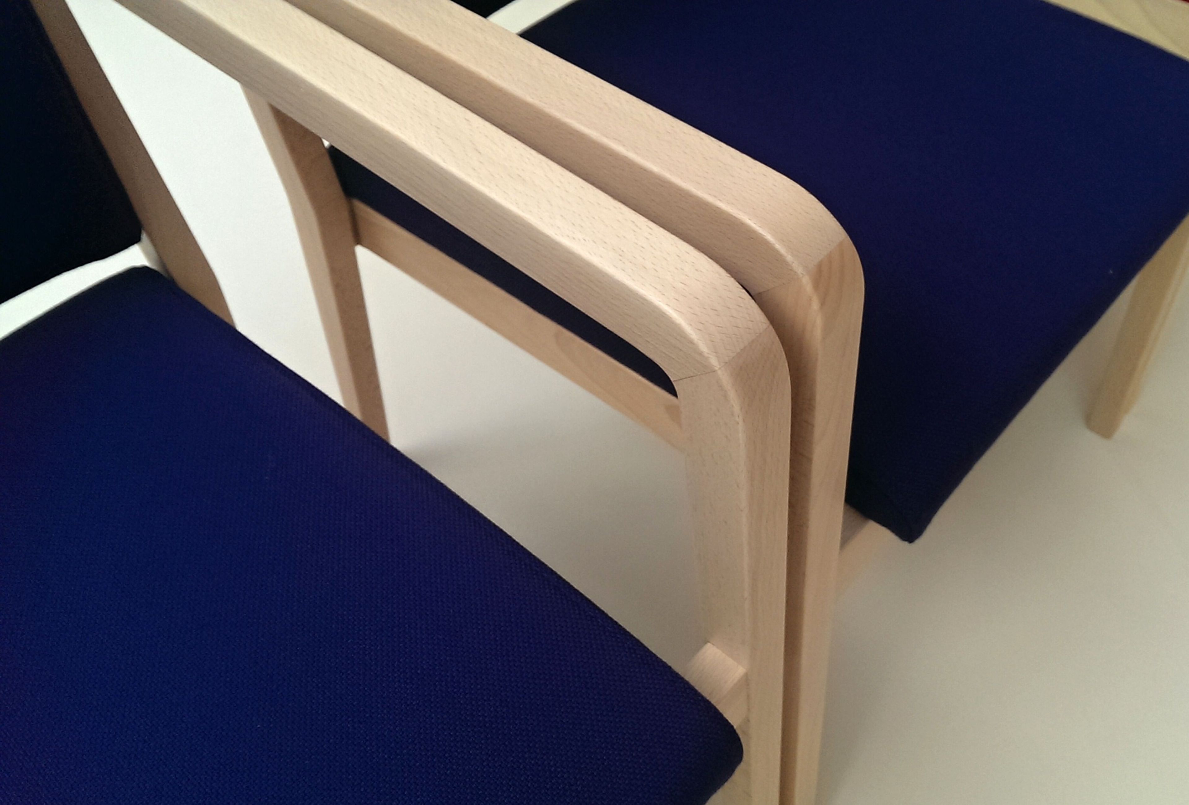 Штабелируемый стул для конференций из ткани с подлокотниками AMOSDESIGN MENDEL ARCH-00052442 - Вид №1