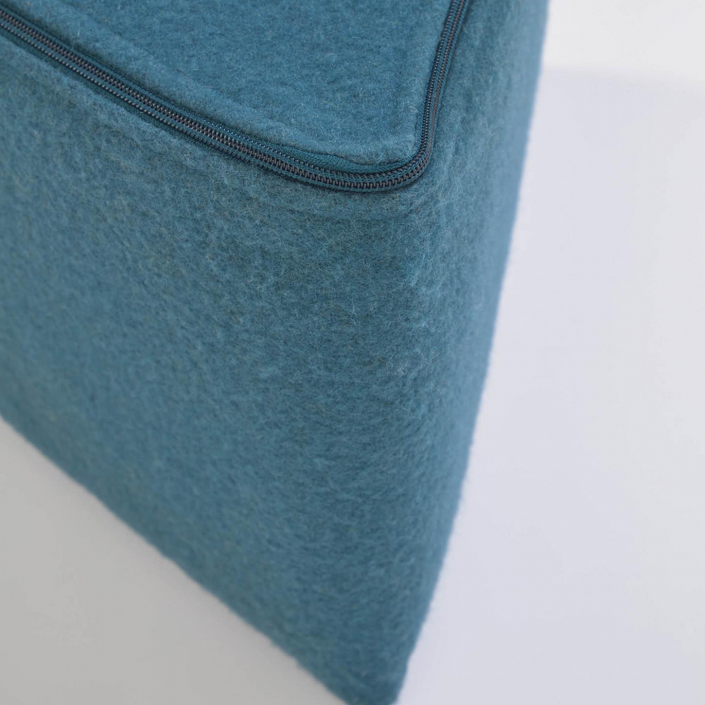 108445 Треугольный пуф синий 25 x 25 см La Forma Jalila  - Вид №1