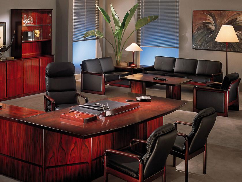 Dyrlund Кожаное кресло в классическом стиле с подлокотниками  7820  - Вид №2