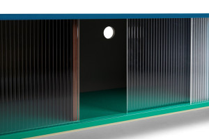 Шкаф из МДФ с раздвижными дверями