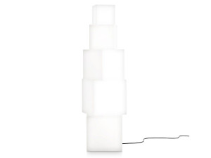 Напольная лампа из полиэтилена