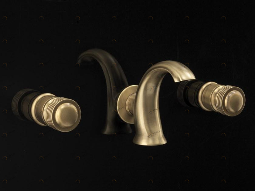 Devon&Devon Смеситель для ванны настенный на 3 отверстия Royal Exc-ry133m