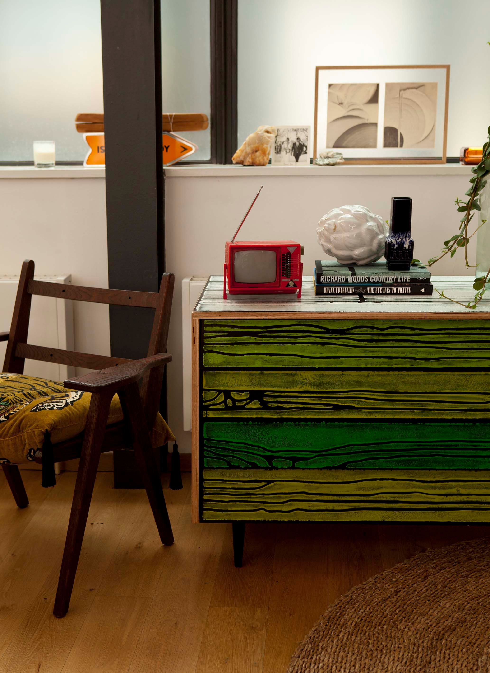 Прямоугольная фанерная тумбочка с ящиками Established&Sons Wrongwoods ARCH-00111556 - Вид №4