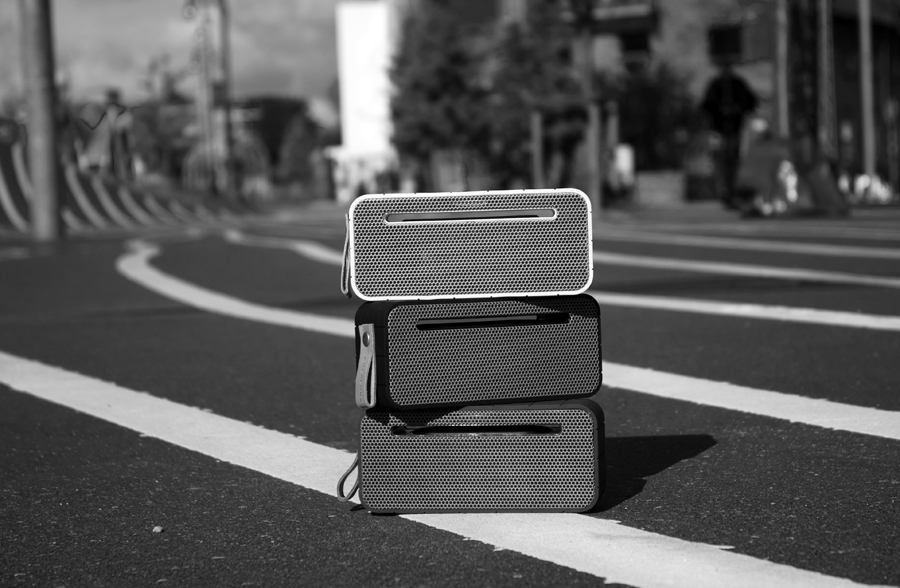 Колонка беспроводная с ремешком aMOVE бордовая KREAFUNK KFNG67 - Вид №4