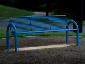 Скамья из нержавеющей стали со встроенным освещением