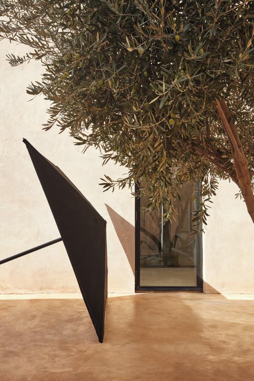 MNST1304 Зонтик teak центральный полюс teak 350x350 серо-коричневый Manutti Umbrellas  - Вид №10