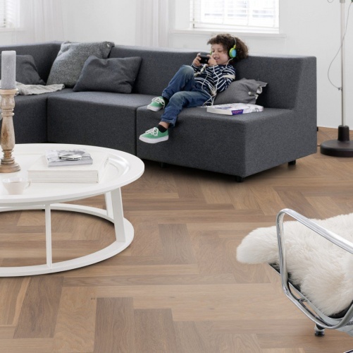Паркет Ёлка Solidfloor New classic Св. Пол 1128549 Дуб Натур (Рельефная) 610х122 мм 1500200202 - Вид №10