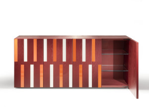 Шкаф из МДФ с распашными дверями