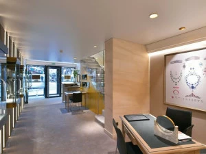 BARRISOL Натяжной потолок из ПВХ для внутренних помещений с кондиционированием воздуха