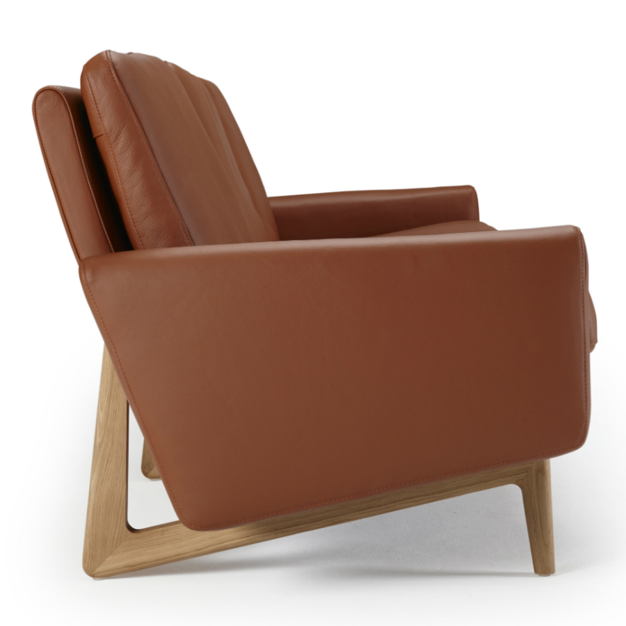 Диван трехместный Egsmark с мягкими подлокотниками, лакированный дуб, коричневый Kragelund 20003202801 - Вид №4