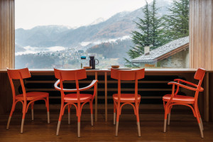 Стул из бука