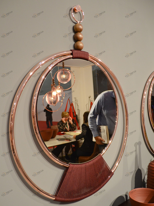 Зеркало настенное золотое Dreamy Modern TONIN CASA MODERN 00-3981604 Золото