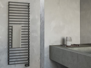 Настенный стальной полотенцесушитель