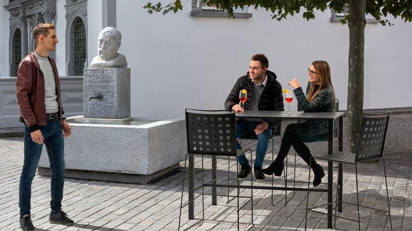 Urbantime Высокий штабелируемый табурет с подлокотниками Busy sun-id-1365723 - Вид №3